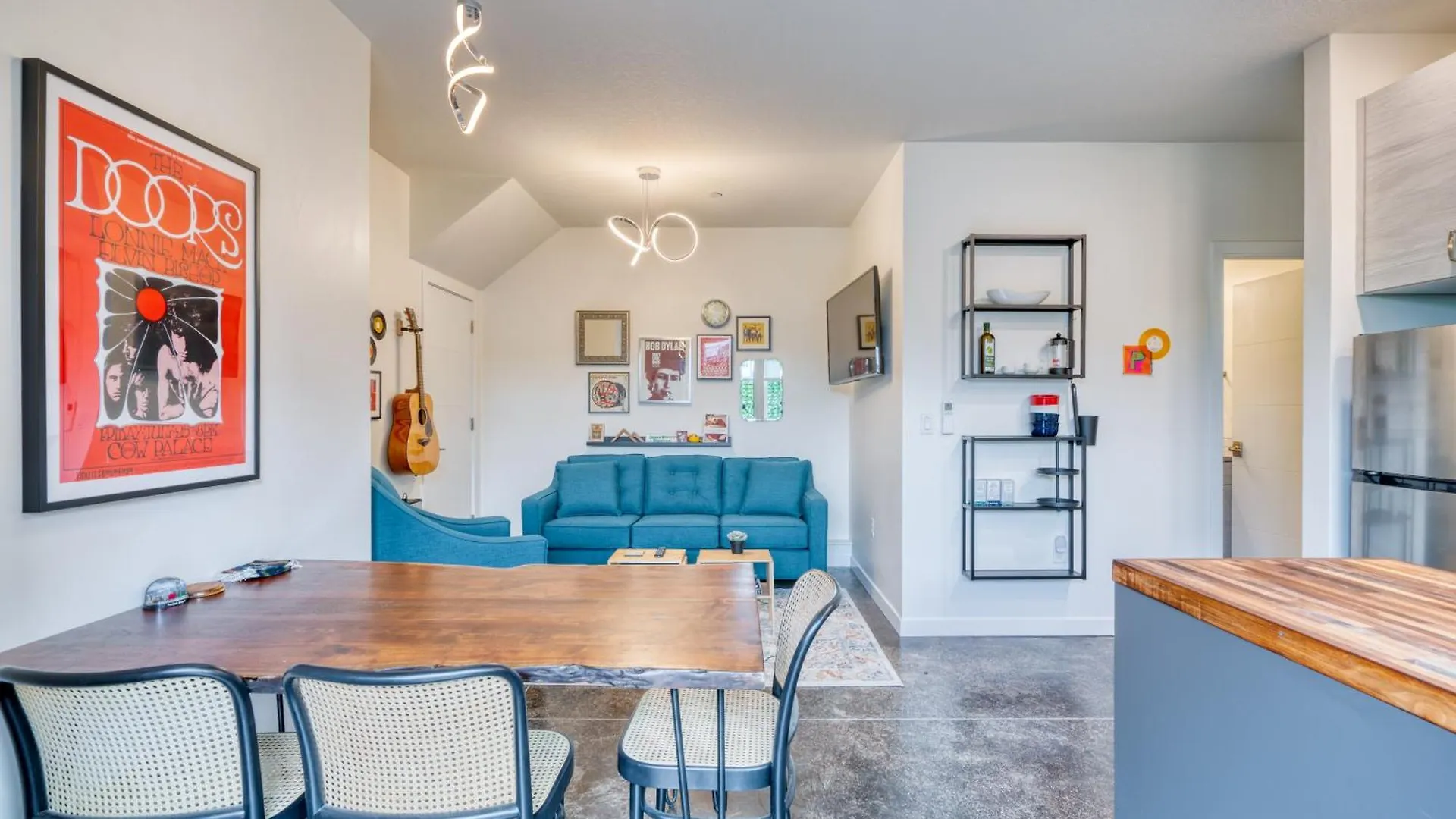 Stay Portland - The Division Street Funk Flat - 94 Walkscore 0*,